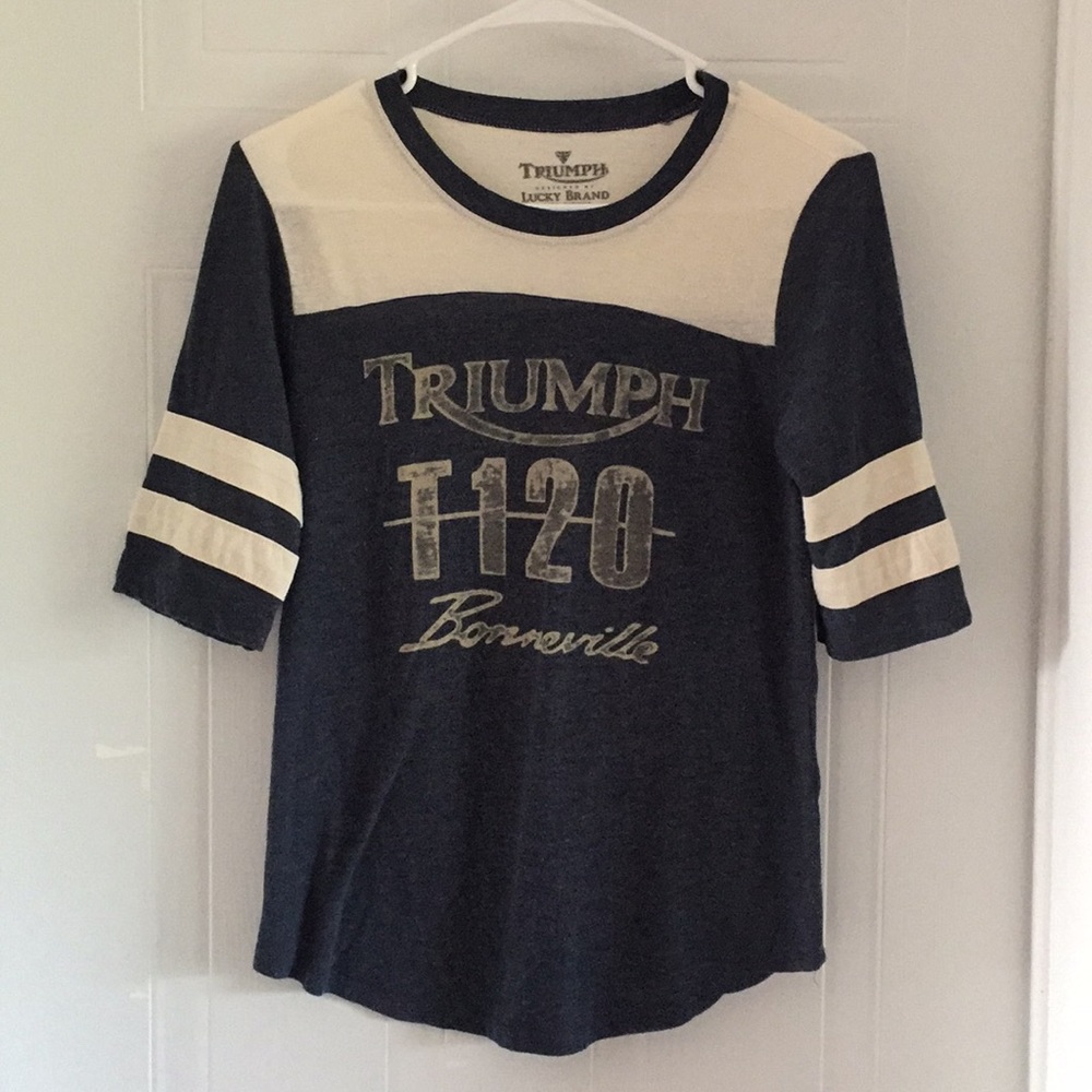 Lucky brand T